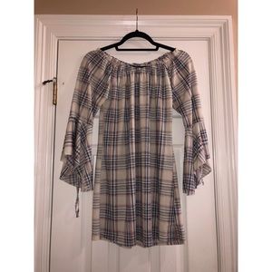 Plaid Bell Sleeve Top :)💕